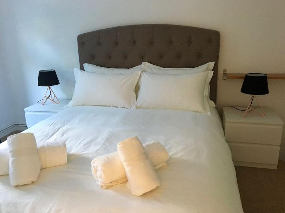 Victoria Park 1 Bedroom Flat